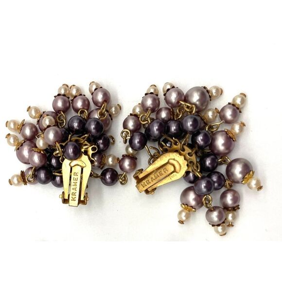 Vintage 50s Kramer Simulated Pearl Dangle Cluster Clip On Earrings 1.75in - Picture 1 of 3